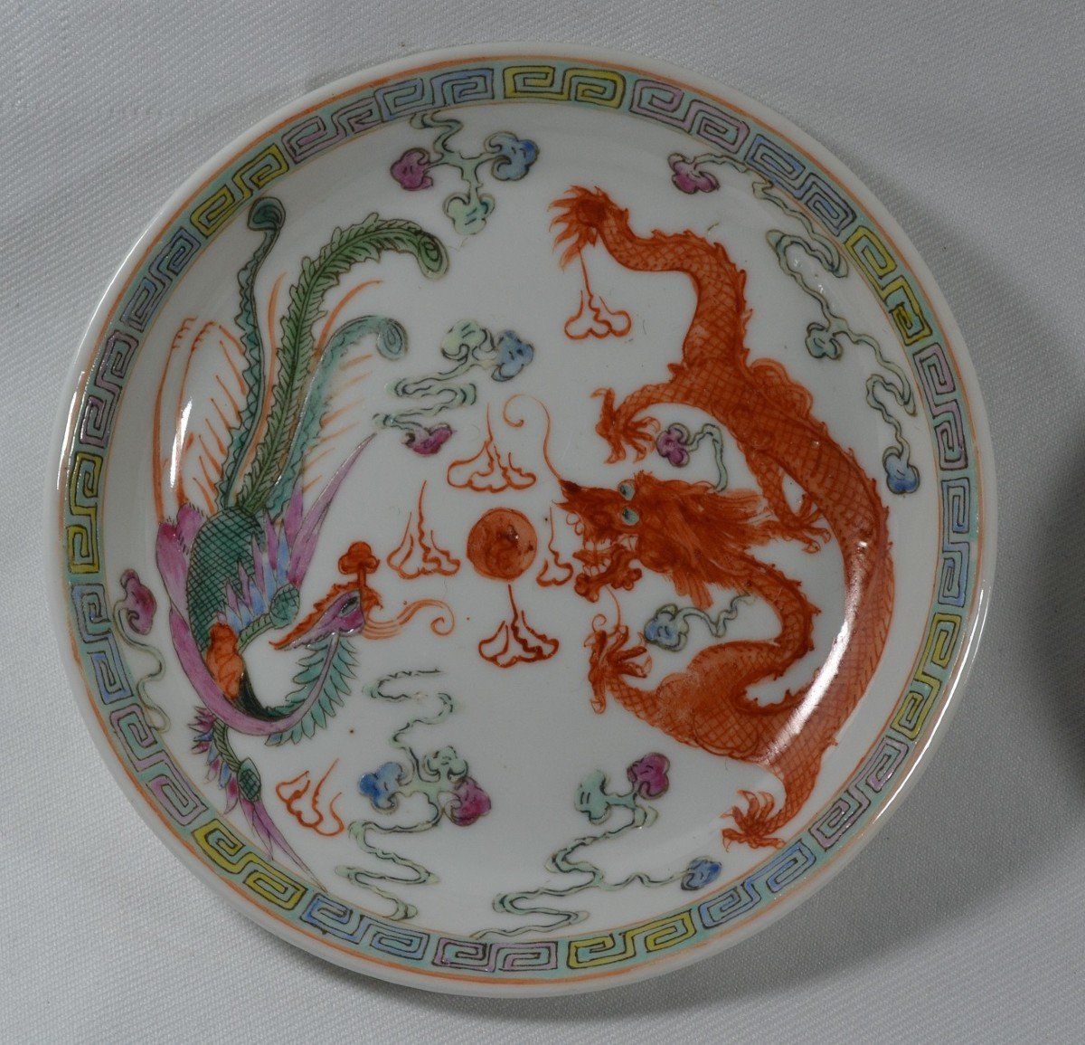 Plats En Porcelaine Décor Dragons Et Phoenix Marque De Guanxu.chine Fin Des Qing.-photo-1