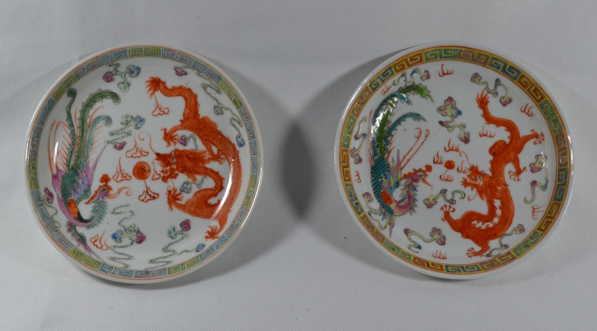 Plats En Porcelaine Décor Dragons Et Phoenix Marque De Guanxu.chine Fin Des Qing.