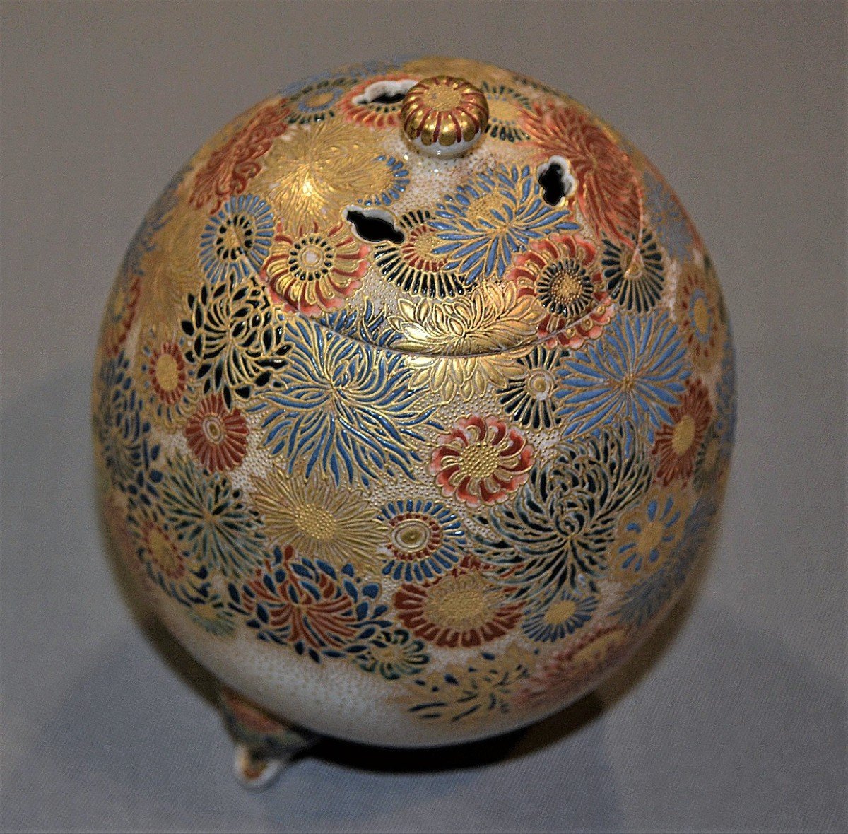 Satsuma Earthenware Censer , Kyoto, Japan, Circa 1900.-photo-3