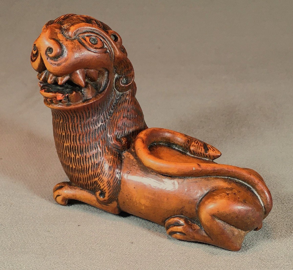 Wooden Tobacco Box And Grater In The Shape Of A Lion. 17th Century.-photo-2