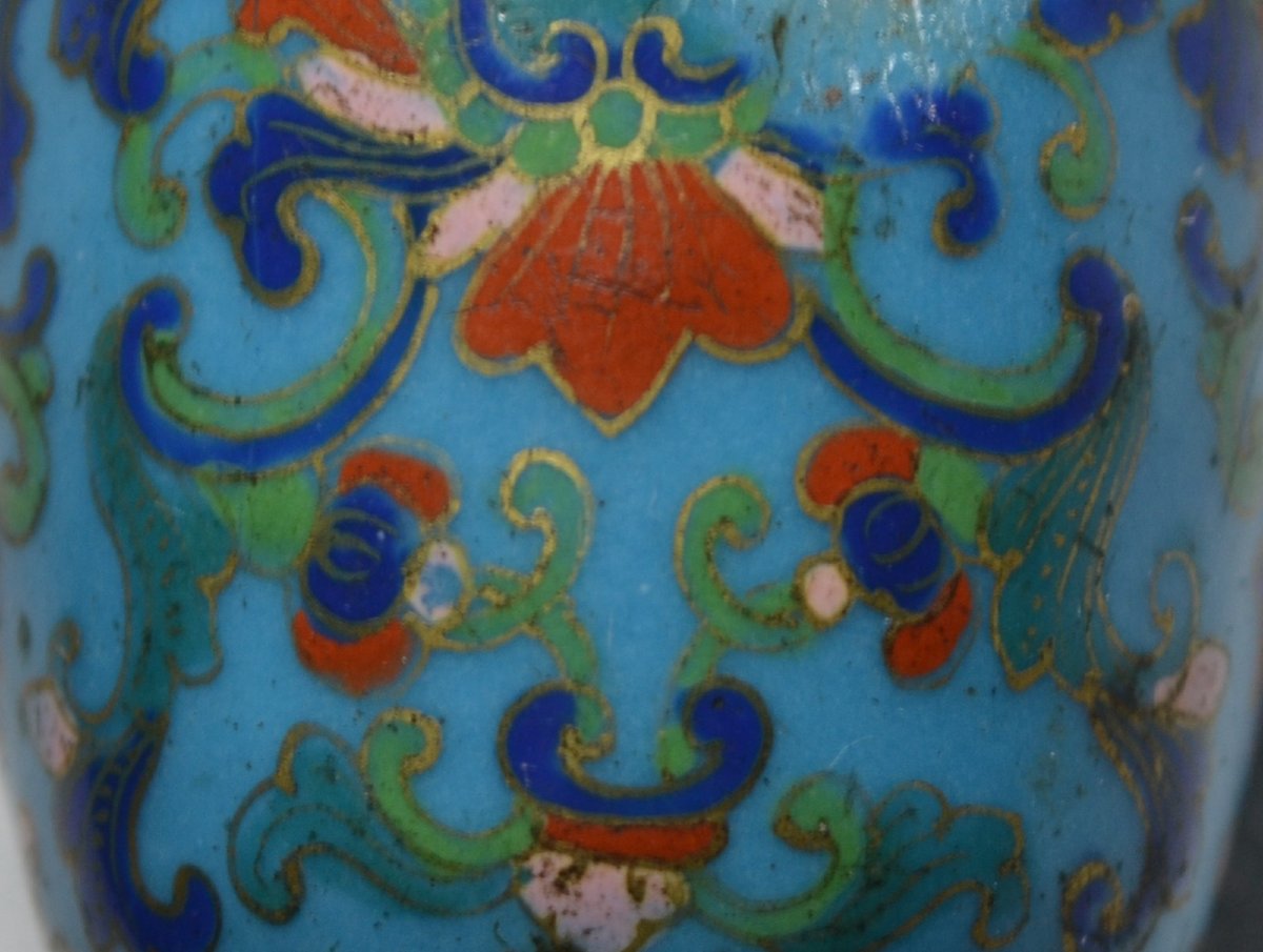 Enameled Copper Snuff Bottle. China Qing Period Qianlong-jiaqing Reign Circa 1800.-photo-1