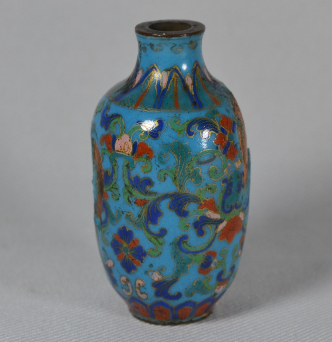 Enameled Copper Snuff Bottle. China Qing Period Qianlong-jiaqing Reign Circa 1800.