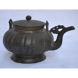 Melon Shaped Bronze Teapot. Ancient China