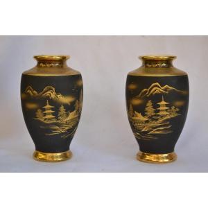 Pair Of Satsuma Vases, Imitating Metal Komai Vases. Japan Meiji Or Taisho Period.