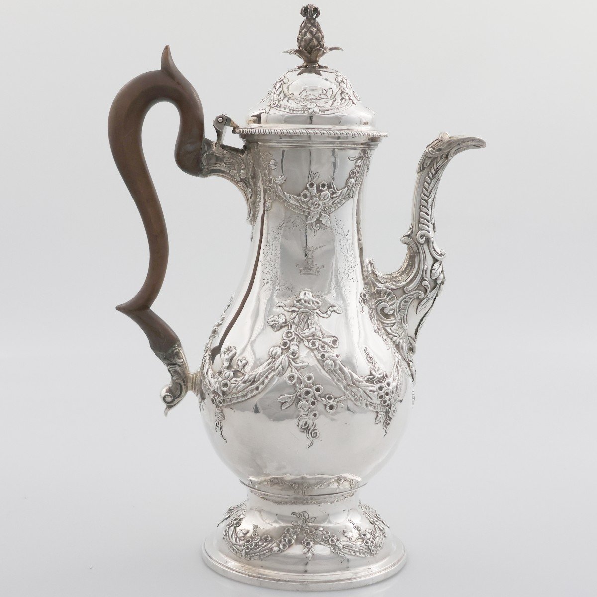 Une cafetière en argent sterling George III, Charles Wright, Londres, 1771