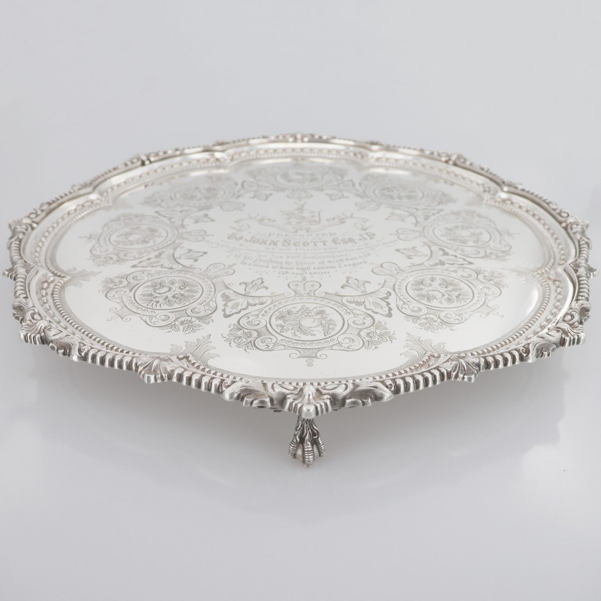 Un plateau en argent sterling Reine Victoria, Martin, Hall & Co Ltd, Londres, 1888-photo-2