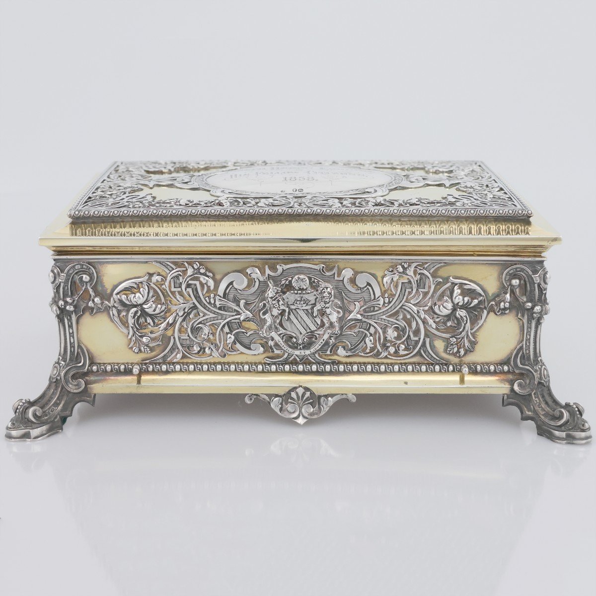 Un coffret à papeterie en argent Reine Victoria, J. S. Hunt, Storr And Mortimer, Londres, 1858-photo-2