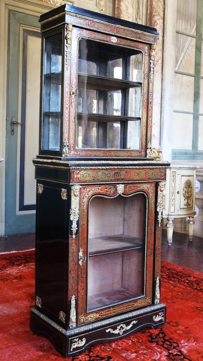 Une vitrine Napoléon III, décoré dans le style de Boulle, France, XIXe Siècle