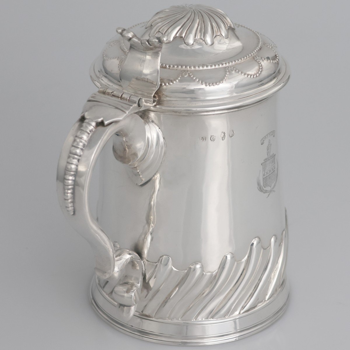 Un tankar en argent sterling George II, Joseph Jackson, Dublin, 1749-photo-2