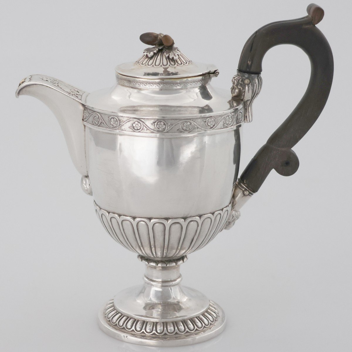 A George IV Sterling Silver Coffee Pot, Paul Storr, London, 1823-photo-2