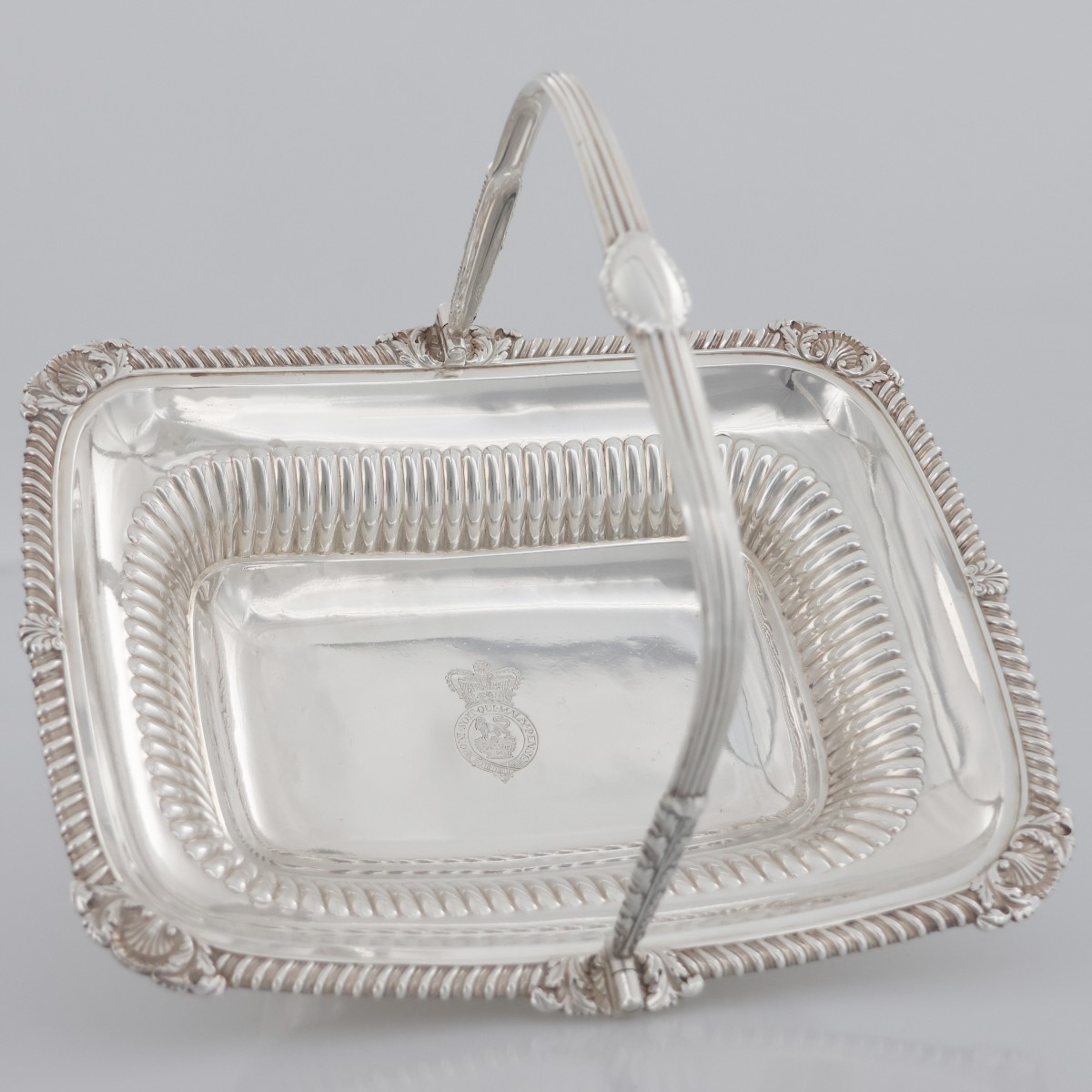 Un panier en argent sterling George III, Paul Storr, Londres, 1818-photo-4