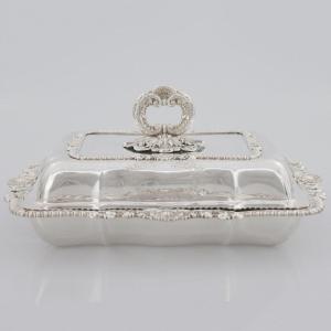 A George IV Sterling Silver Entrée Dish, Cover And Handle, Paul Storr, London, 1821