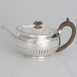 A George III Sterling Silver Teapot, Paul Storr, London, 1814