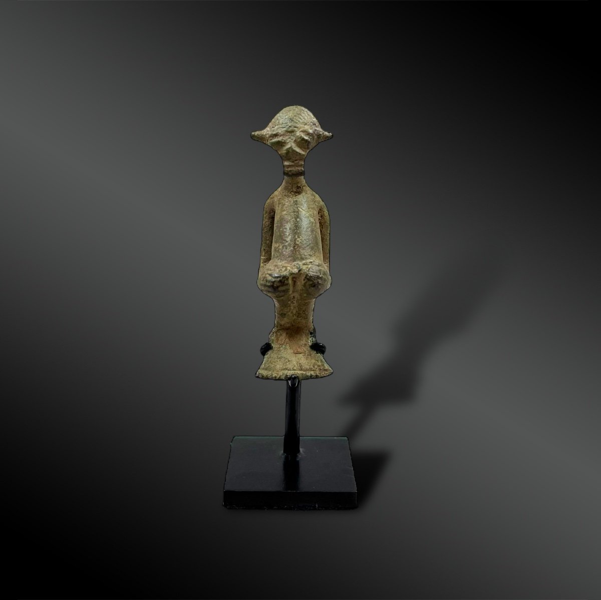 Small Anthropomorphic Statuette - Kulango Culture, Ivory Coast And Ghana - Circa 1900 