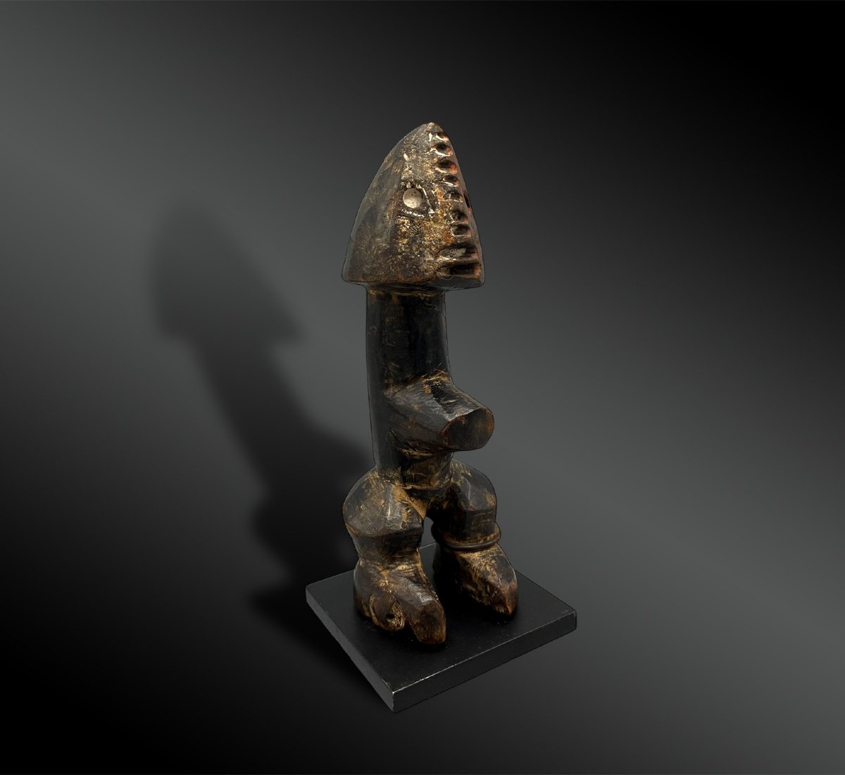 Yanda Anthropomorphic Statuette - Zandé Culture, Democratic Republic Of Congo - Circa 1900