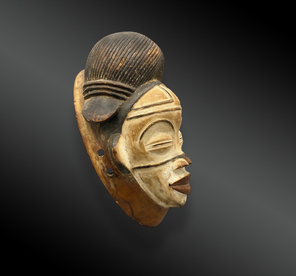 Anthropomorphic Okuyi Mask Punu Culture, South Gabon-photo-3