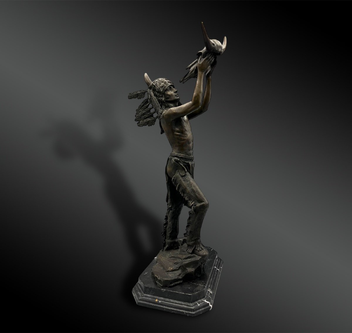 Carl Kauba (1865-1922)  - L’indien - Bronze Monté Sur Un Socle En Marbre Gris Veiné-photo-3