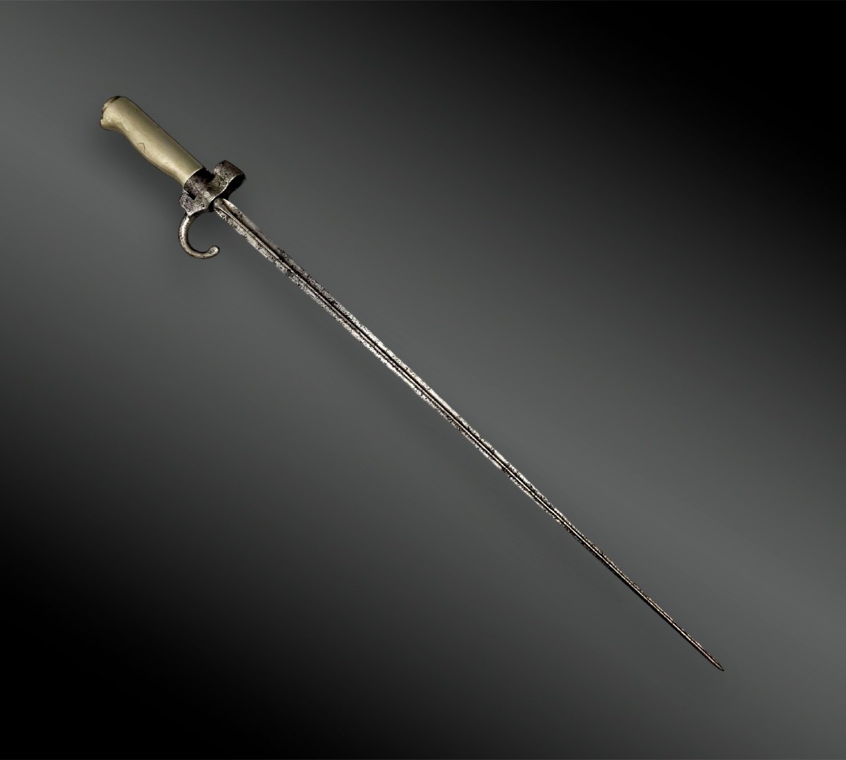 Sword Bayonet Model 1886, 1st Type - France - 19th Century