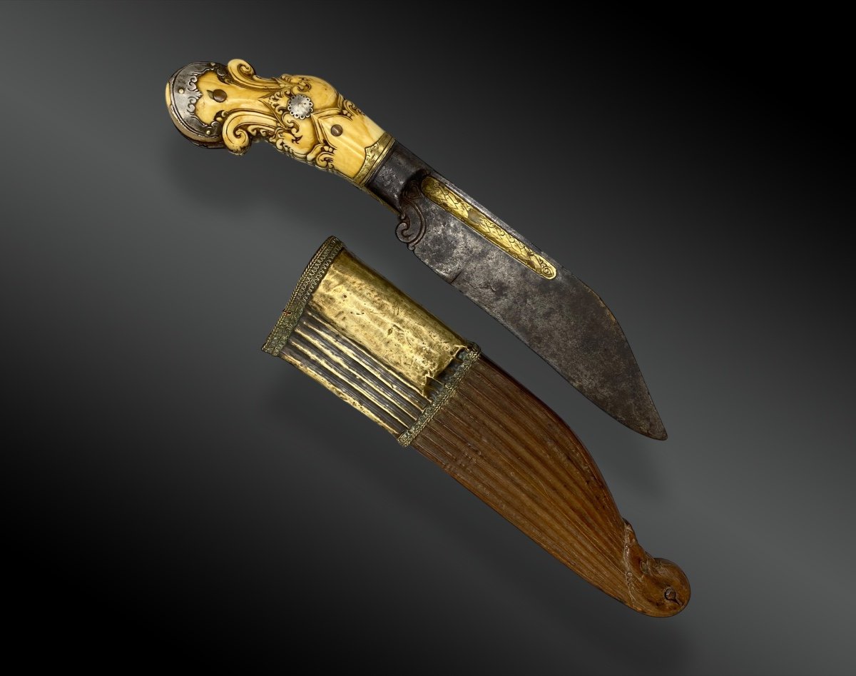 Dagger Called Pia-kaeta, With Its Scabbard. Sri Lanka, 18th Century 