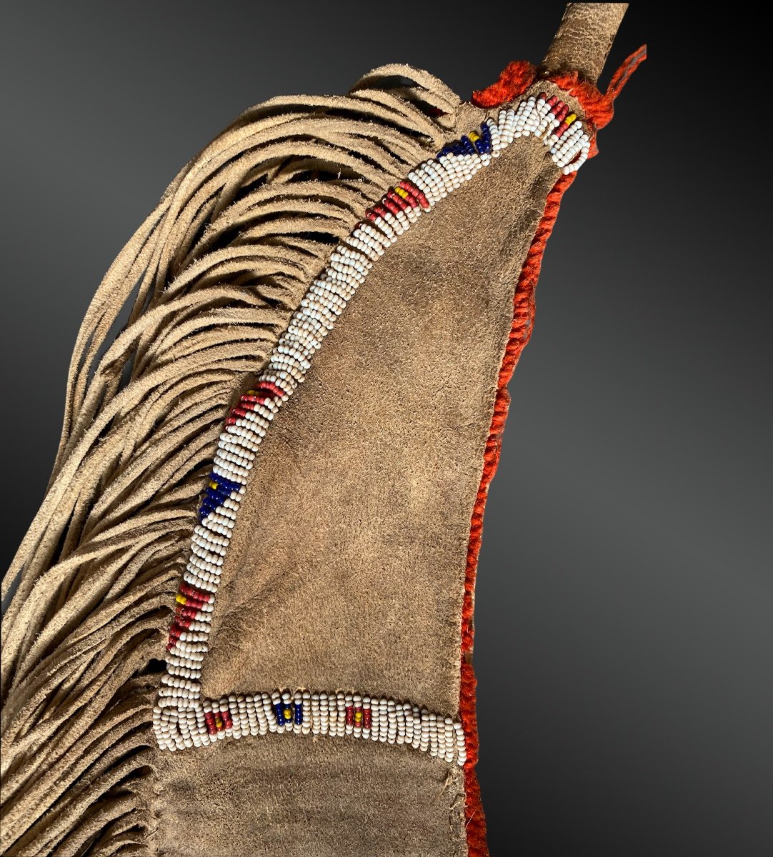 Crupier Plains Indians, 20th Century Skin, Wool And Glass Beads-photo-2