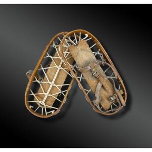 Pair Of Military Snowshoes - 20th Century