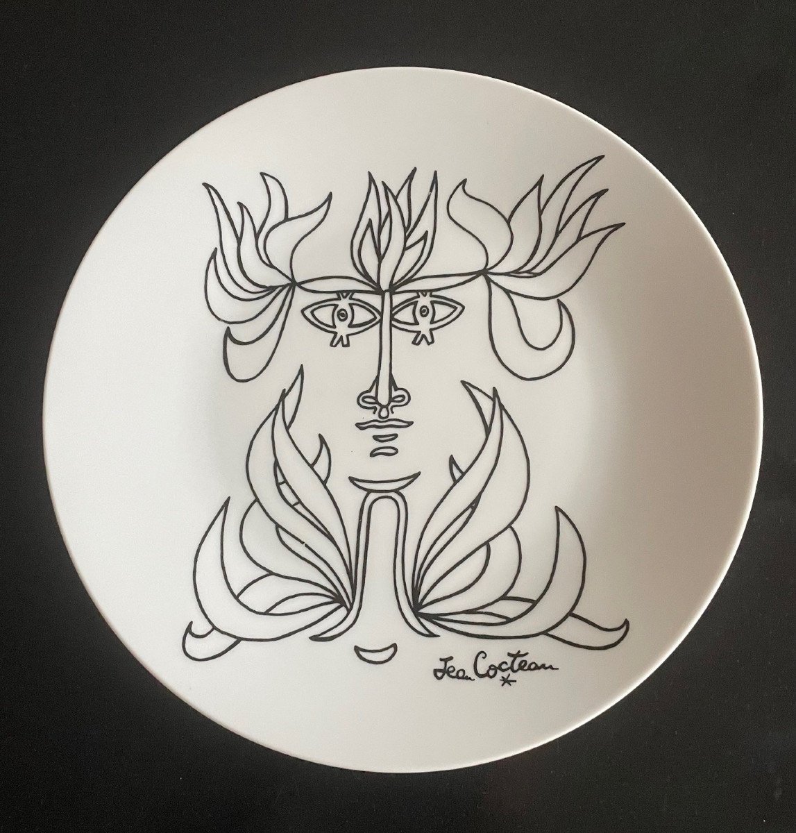 Assiette en porcelaine dessin de Jean Cocteau