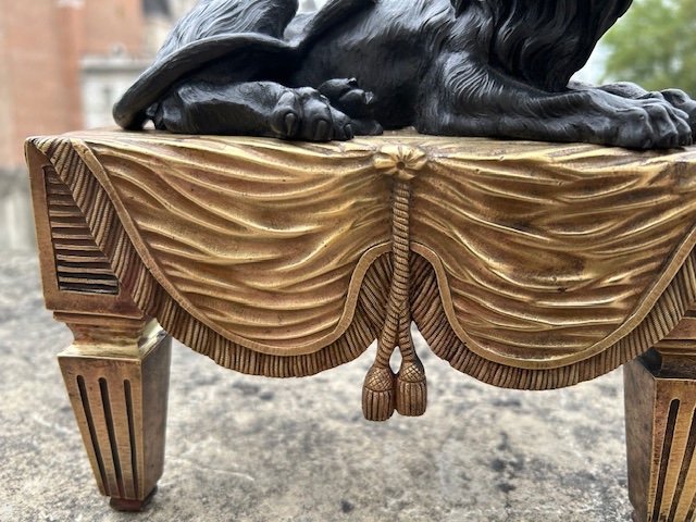 Paire De Chenets En Bronze dits " Aux Lions " d'époque Empire. XIX ème-photo-1