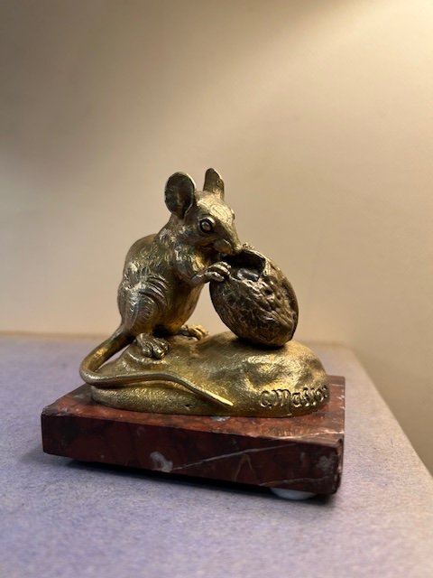 Sculpture d'une Souris en Bronze Doré ,signée Clovis Masson ( 1838-1913 )-photo-1