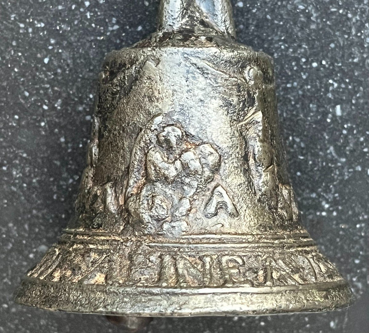 Rare Cloche De Table. Fondée in Mechelen en 1550 Par « Jan Van Den Eynde » (iohannes a fine)-photo-7