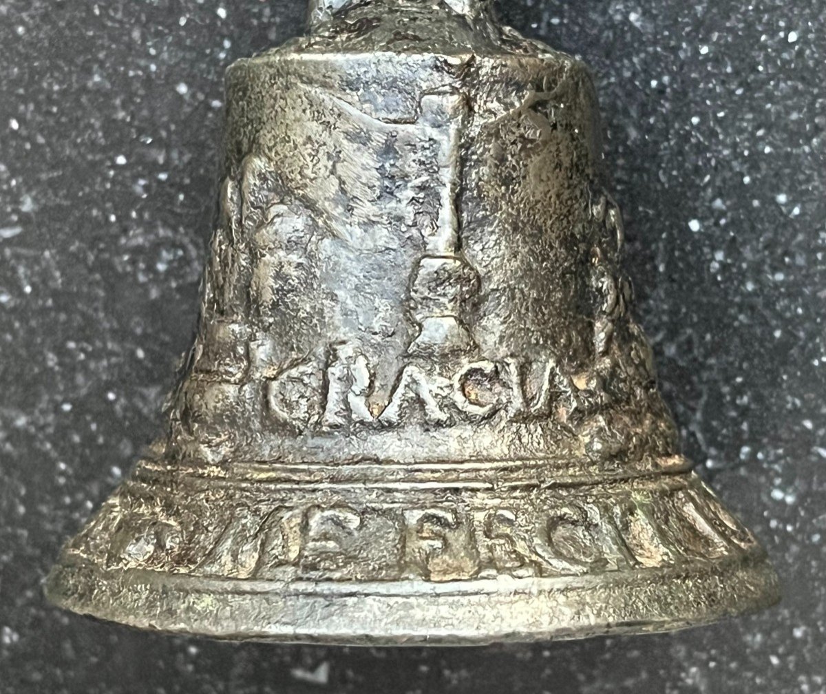 Rare Cloche De Table. Fondée in Mechelen en 1550 Par « Jan Van Den Eynde » (iohannes a fine)-photo-8