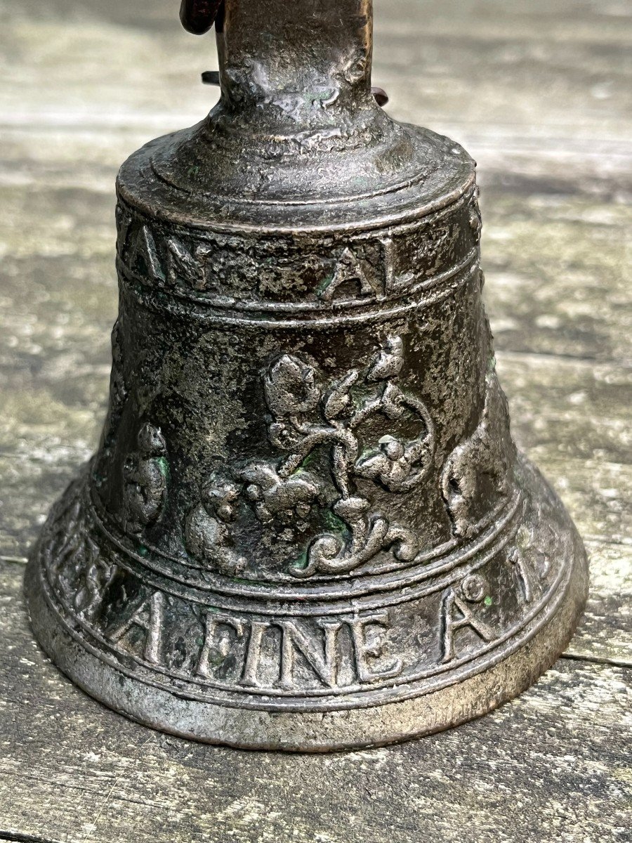 Rare Cloche De Table. Fondée in Mechelen en 1550 Par « Jan Van Den Eynde » (iohannes A Fine)-photo-4