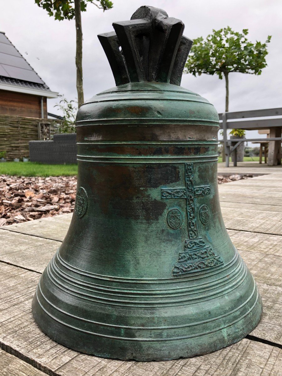 A Rare Bronze Mission Bell From 1609. -photo-4