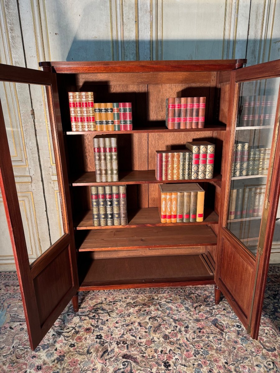 Louis Style Mahogany Bookcase -photo-3