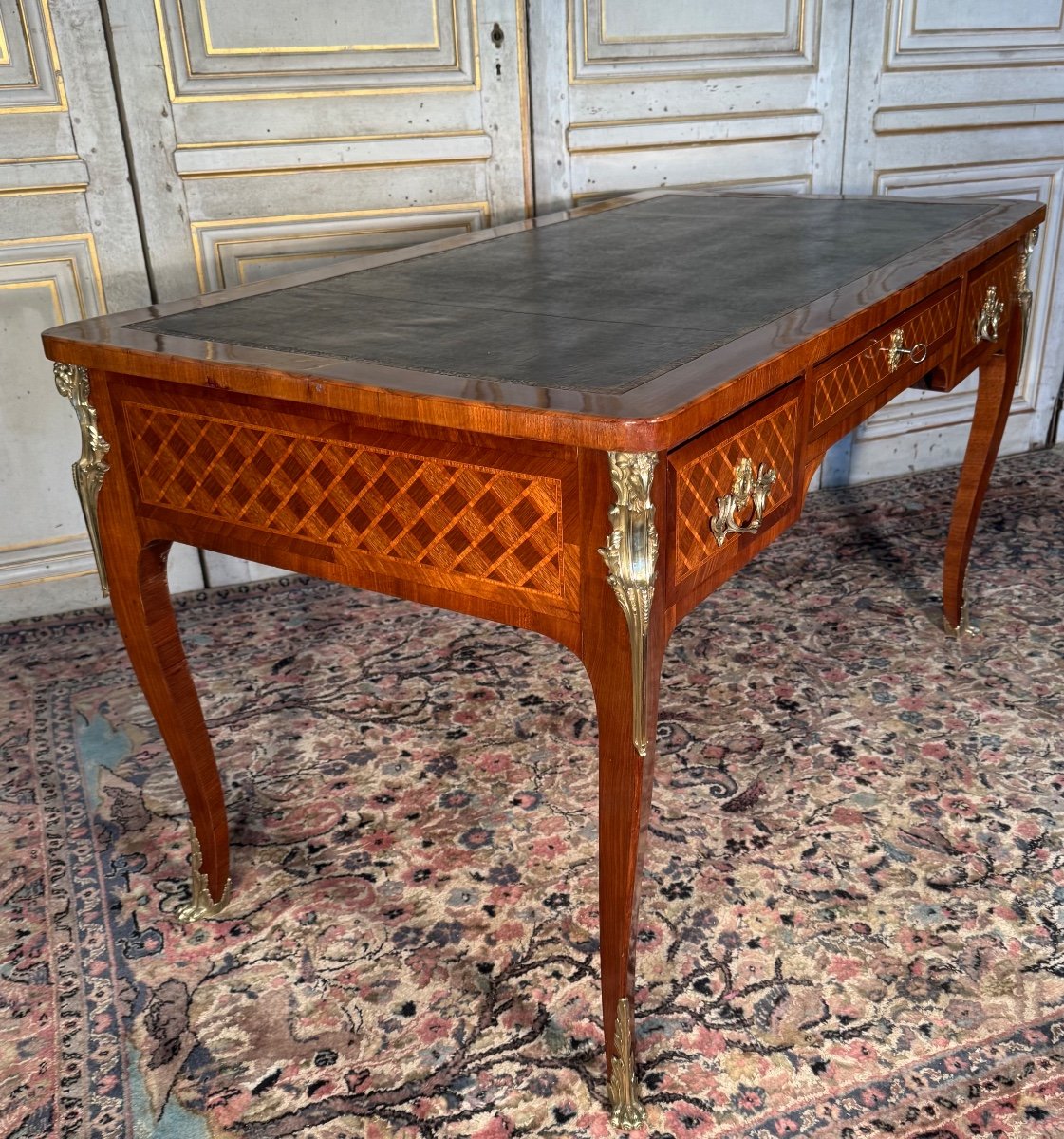 Bureau En Marqueterie De Style Louis XV Fin 19 Eme 