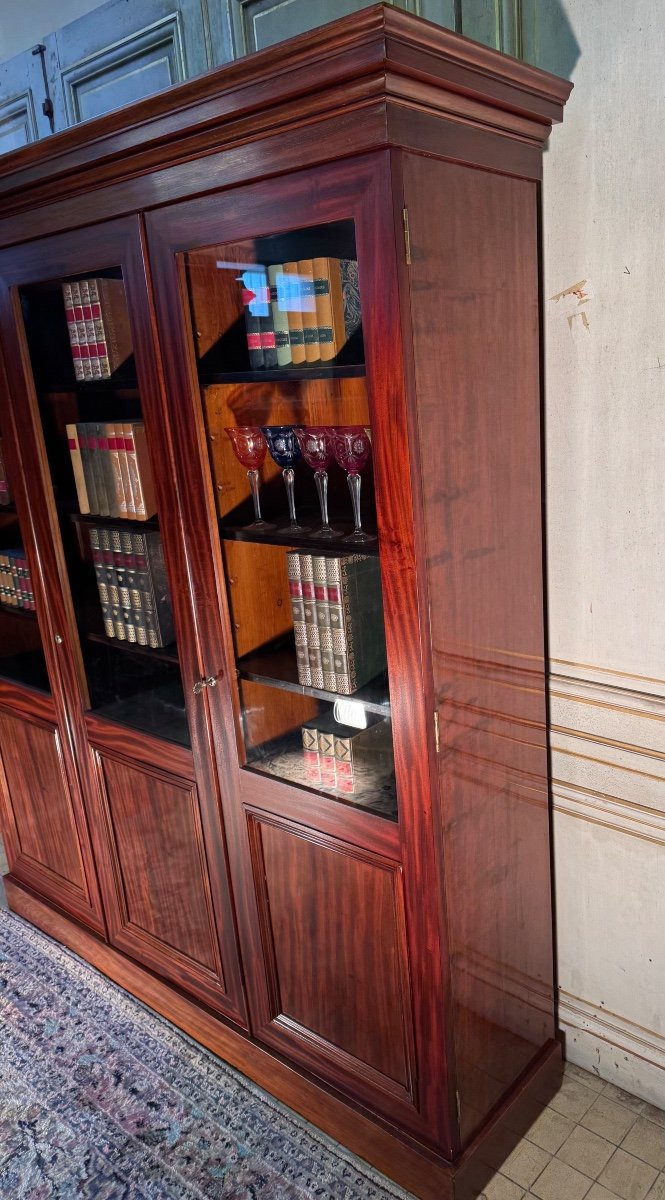 Large 19th Century 3-door Mahogany Bookcase -photo-1