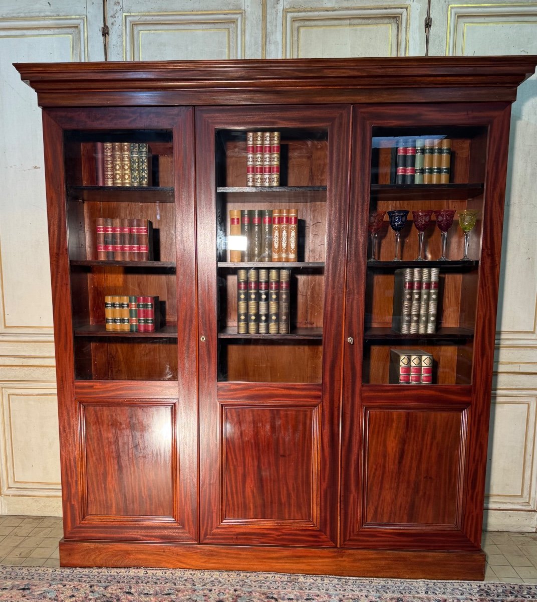 Large 19th Century 3-door Mahogany Bookcase 