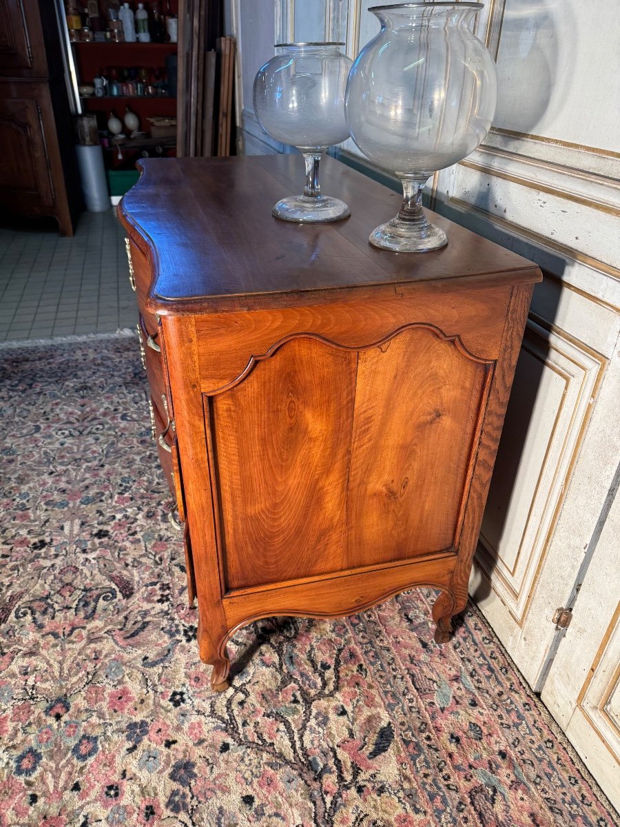 Commode Louis XV  Galbée En Noyer Blond 18 Eme Siècle -photo-2