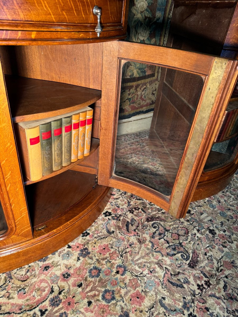 Pair Of 19th Century Oak Glazed Corner Cupboards -photo-6