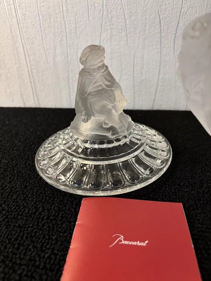 BONBONNIERE AUX ELEPHANTS EN CRISTAL DE BACCARAT-photo-2