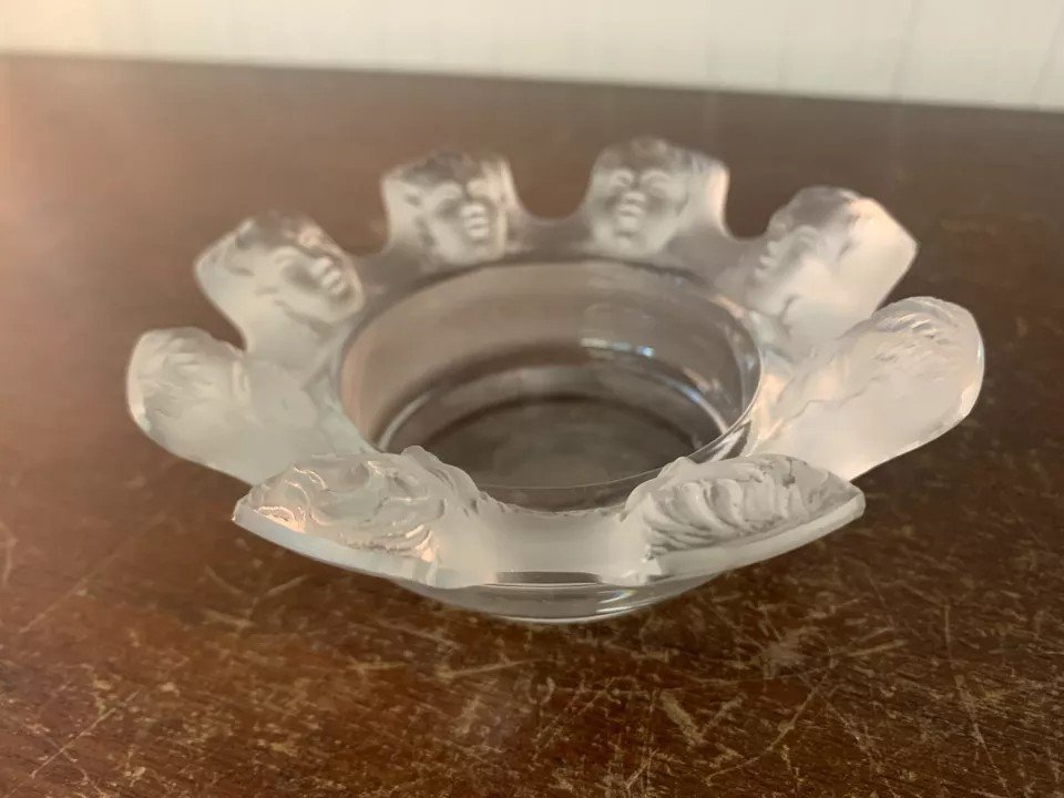 COUPE MODELE SAINT NICOLAS EN CRISTAL LALIQUE