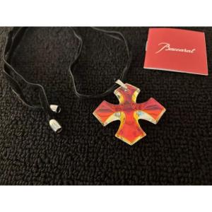 Clear Iridescent Occitane Cross In Baccarat Crystal