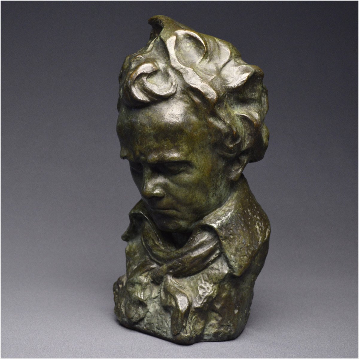 French School, Late 19th - Early 20th Century, Important Bust Representation Of Ludwig Van Beethoven, Bronze With Green Patina-photo-3