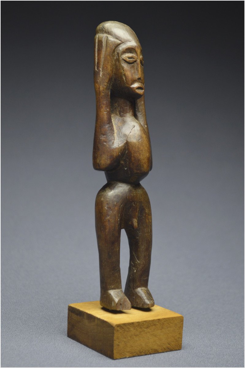 Democratic Republic Of Congo (formerly Zaire), Lega People, Bwami Society, Middle Of The 20th Century, Ancient  Anthropomorphic Katanda Fetish With Shiny Patina-photo-2