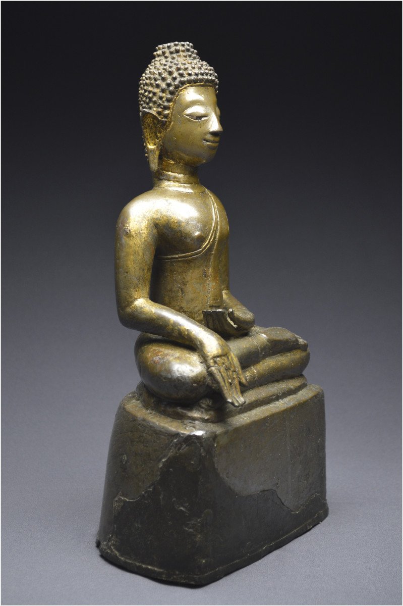 Laos, XIXème siècle, Importante représentation du Bouddha Maravijaya en bronze-photo-3