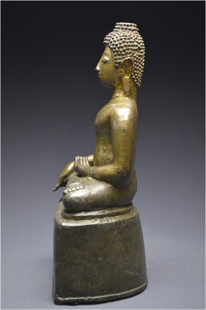 Laos, XIXème siècle, Importante représentation du Bouddha Maravijaya en bronze-photo-2