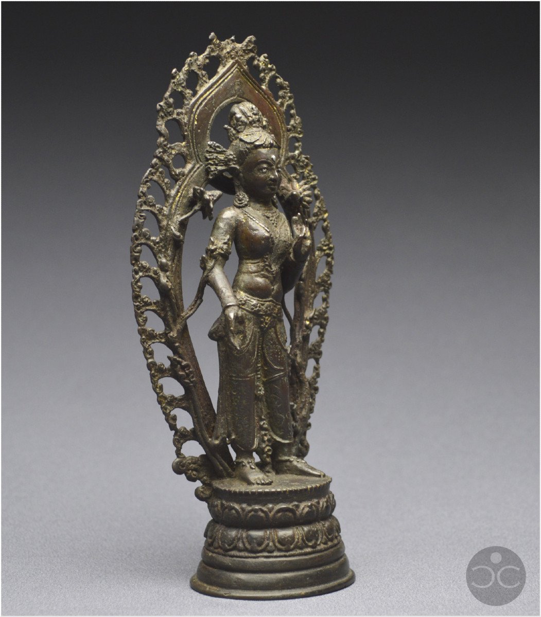 Tibet occidental, XVIème siècle, Représentation de Tara Blanche, Bronze et incrustations d'argent-photo-3