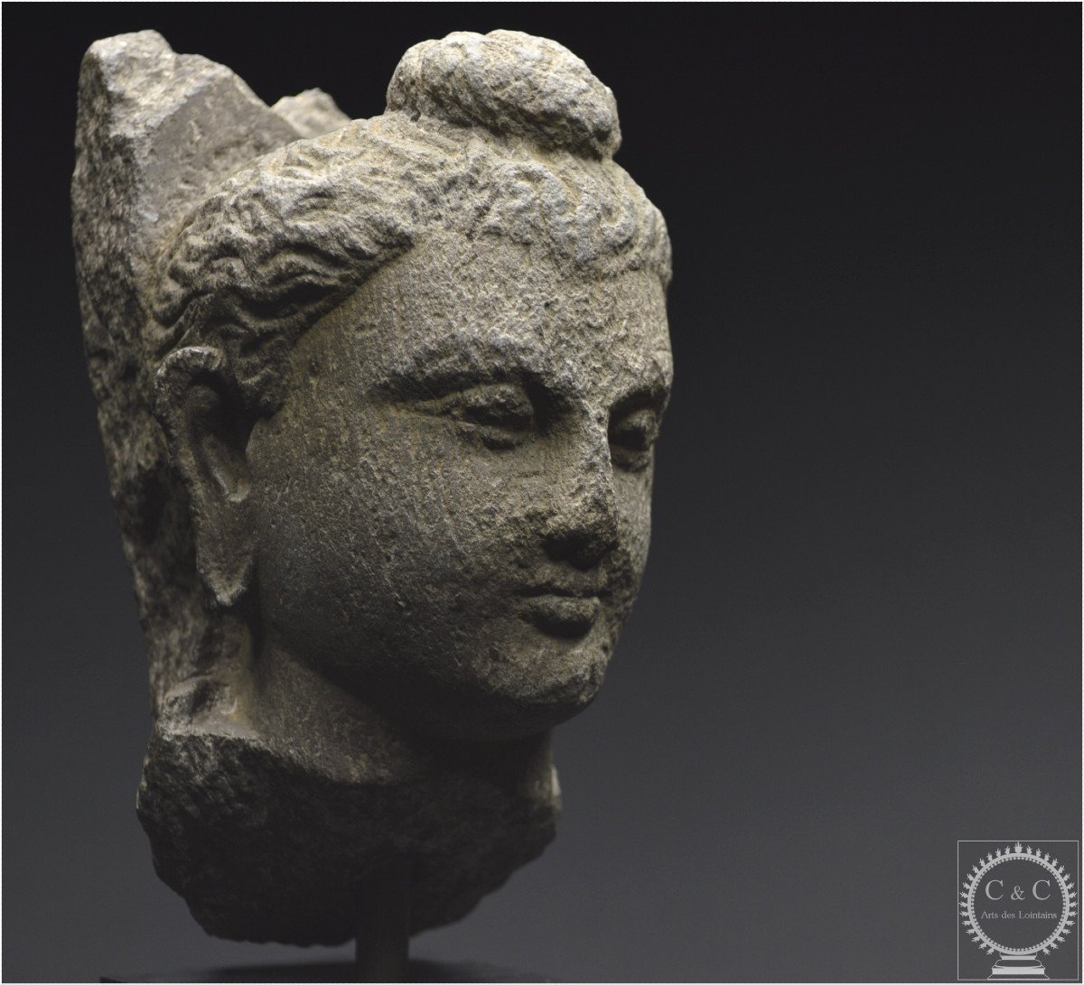 Ancient Gandhara Region, 2nd - 4th Century Ad, Head Of Buddha Shakyamuni, Grey Schist-photo-1