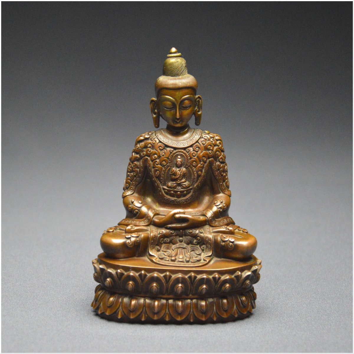 Tibet, Première moitié  du XXème siècle, Représentation de Bouddha en bronze en posture de méditation-photo-2