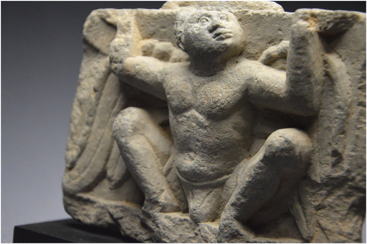 Pakistan - Gandhara Region, 2nd - 3rd Century Ad, Representation Of A Winged Atlantean-photo-4