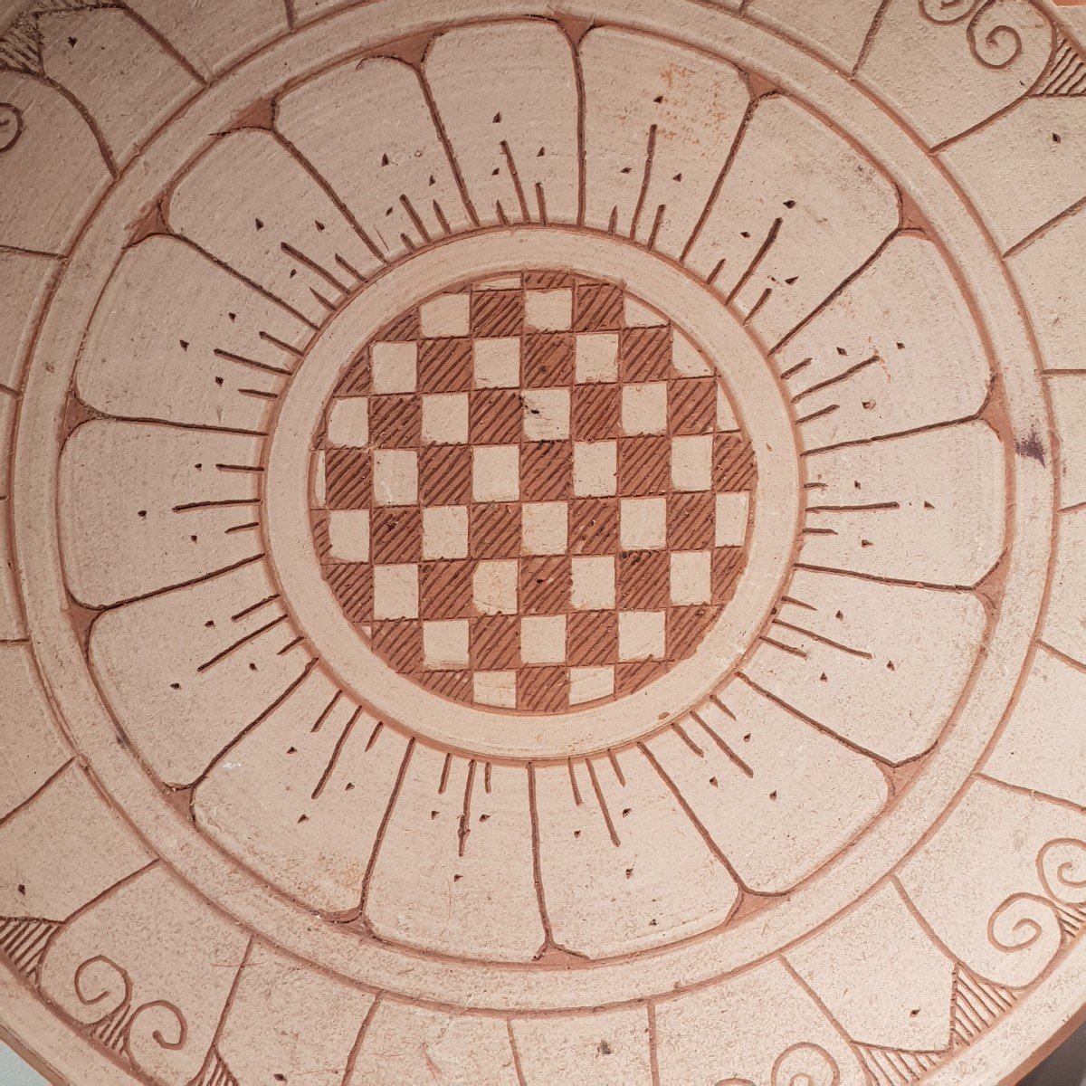 Incised Terracotta Dish. South America Or North Africa.-photo-2